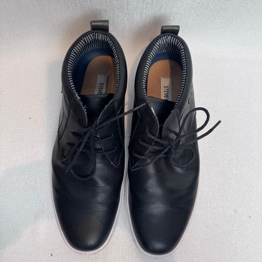 Steve Madden Men’s Navy Blue Leather Fashion Sneakers White Sole Size 8